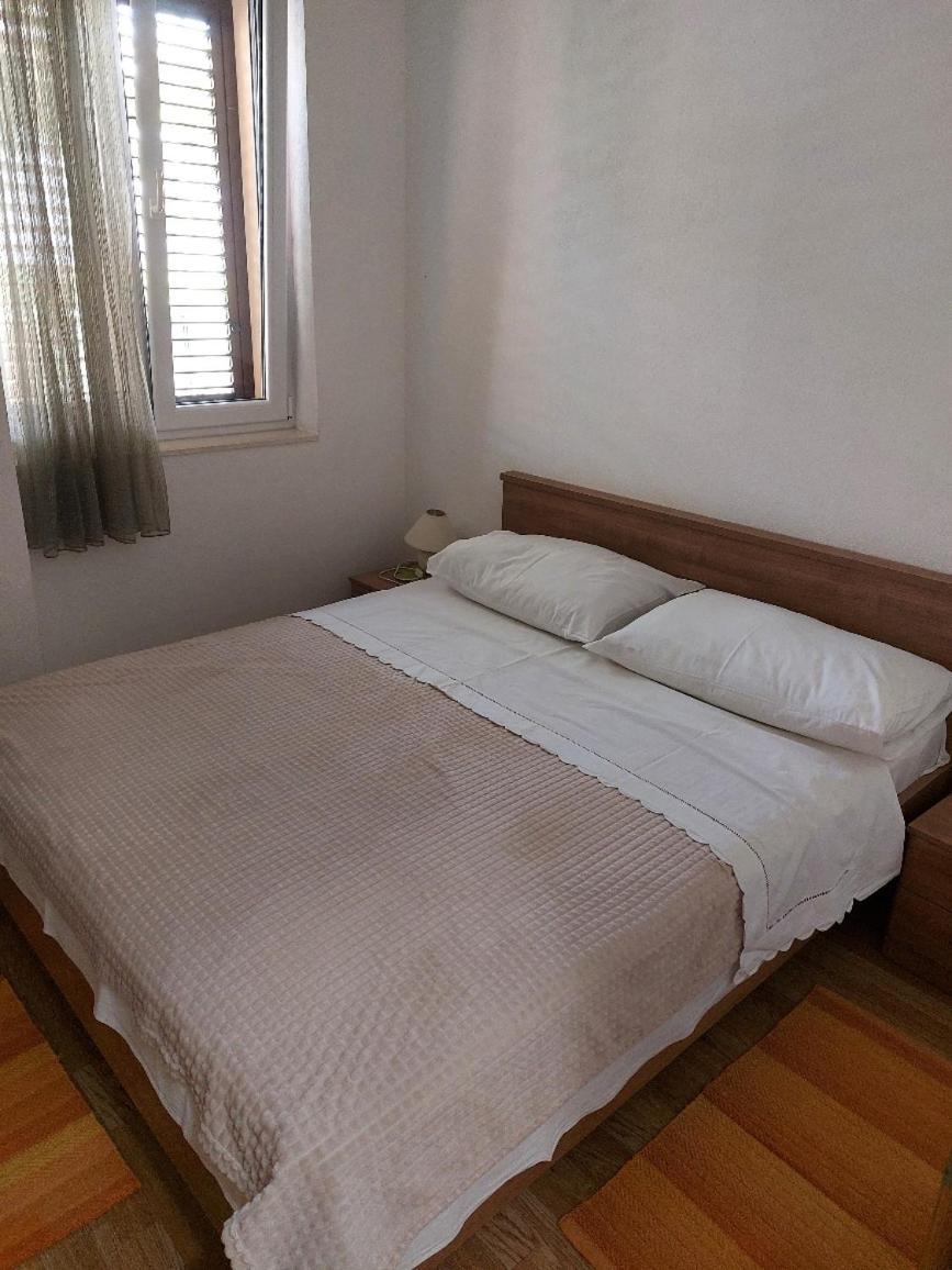 Apartments Nela Йелса Стая снимка